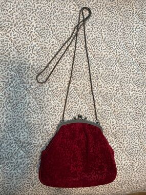 Y2K Cranberry velvet jaquard evening bag with snake chain shoulder strap